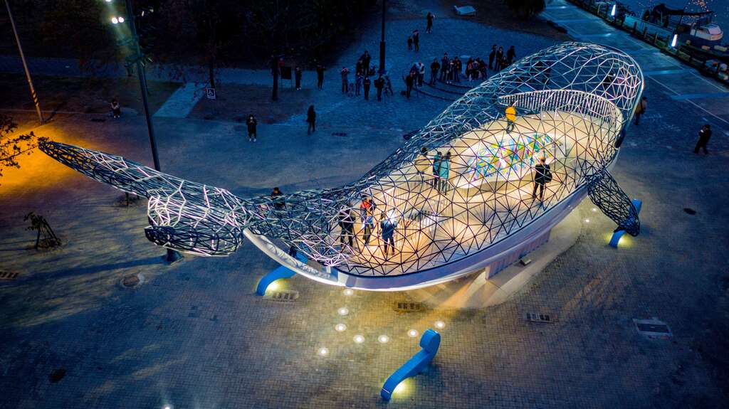 The illuminated whale-shaped Blessing of the Big Fish sculpture at Anping Port